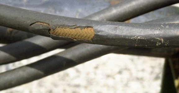 Czy da się naprawić ten przewód ?