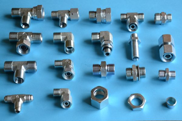 Produkcja złączek hydraulicznych - produkcją złączy