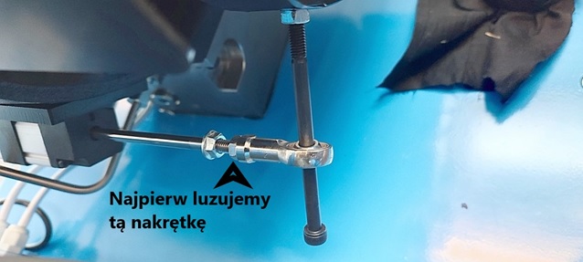 kalibracja mikrometru w zakuwarce cyfrowej