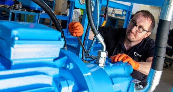 Specjaliści od hydrauliki siłowej HYDRON
